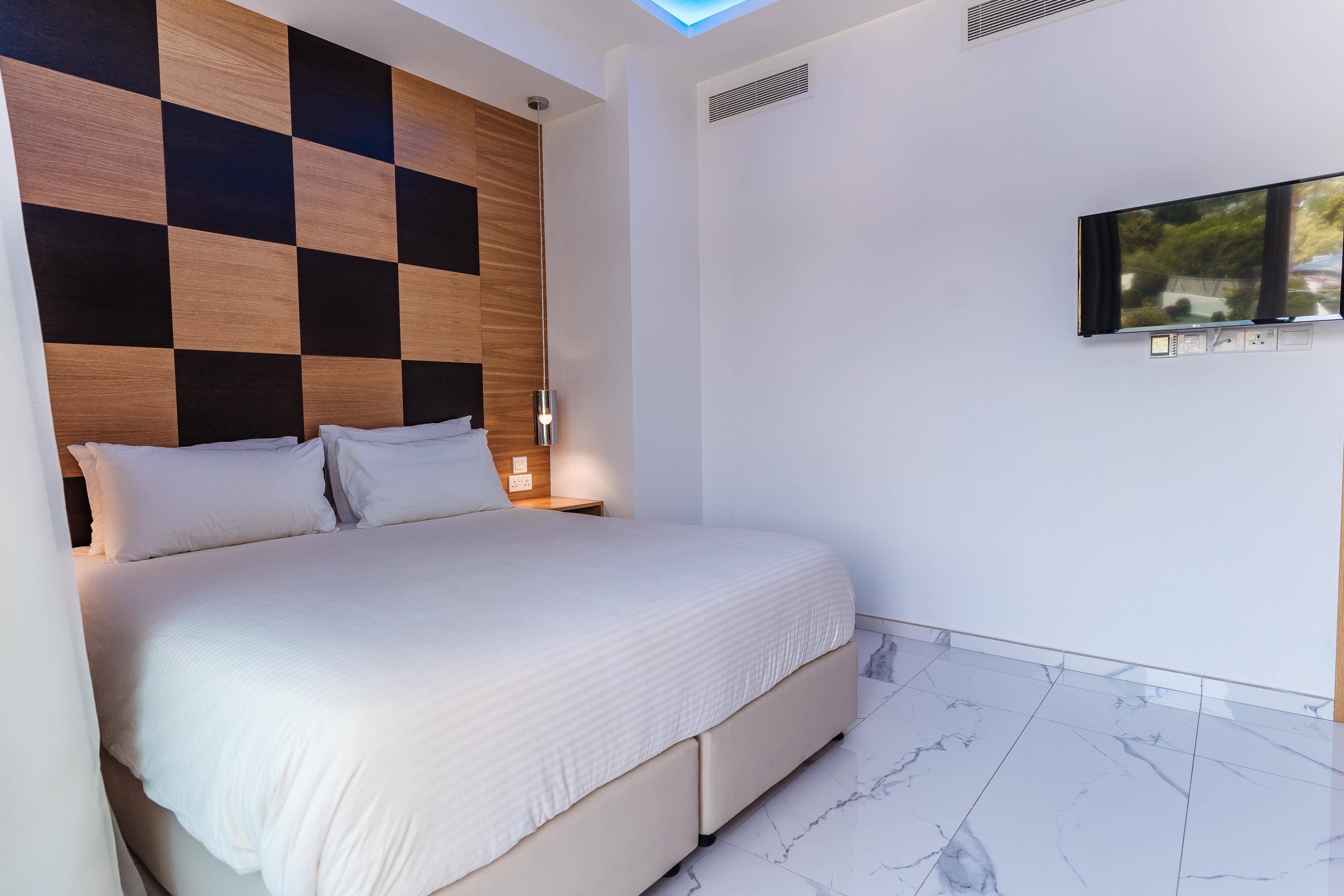 Aparthotel Vrachia Hotel&suites - Adults Only 3*